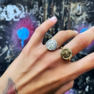 Alternative view of GREATEST - Ring mit Münze